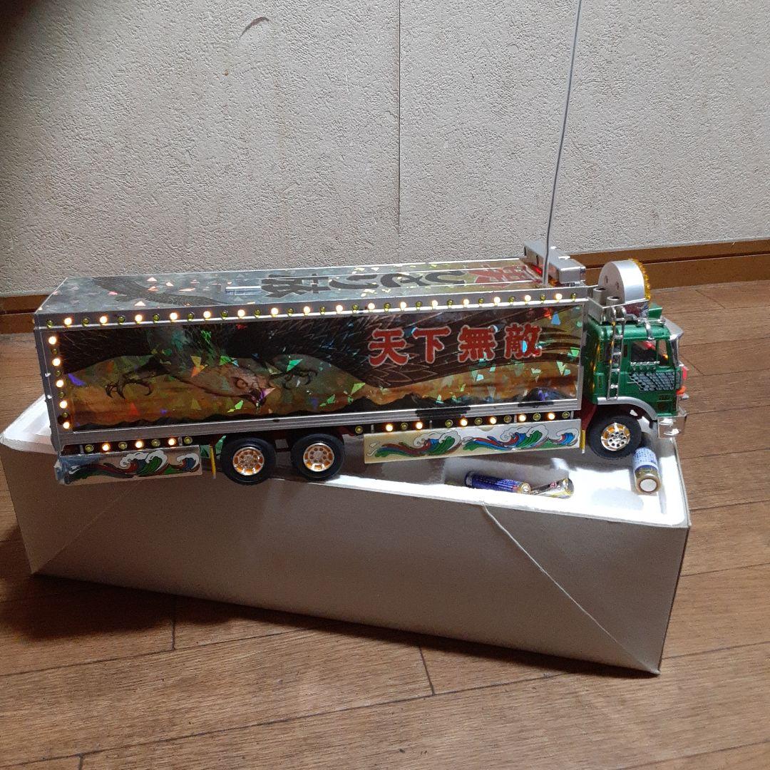 バンダイ 1/32 RC トラック野郎 限定版ラジコンです