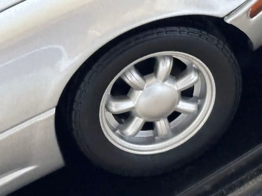 美品 Mazda MX-5 Miata 1/18 ミニカー シルバー