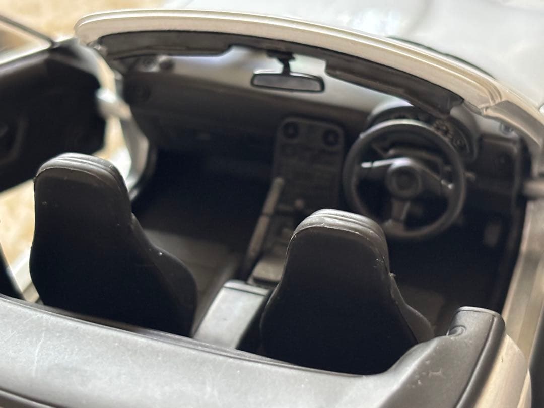 美品 Mazda MX-5 Miata 1/18 ミニカー シルバー