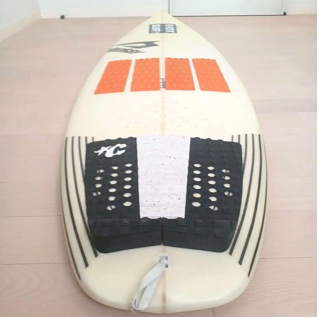 ご自宅送料込　ジャスティス サーフボード ドラゴンフライ　5,8　27.93L