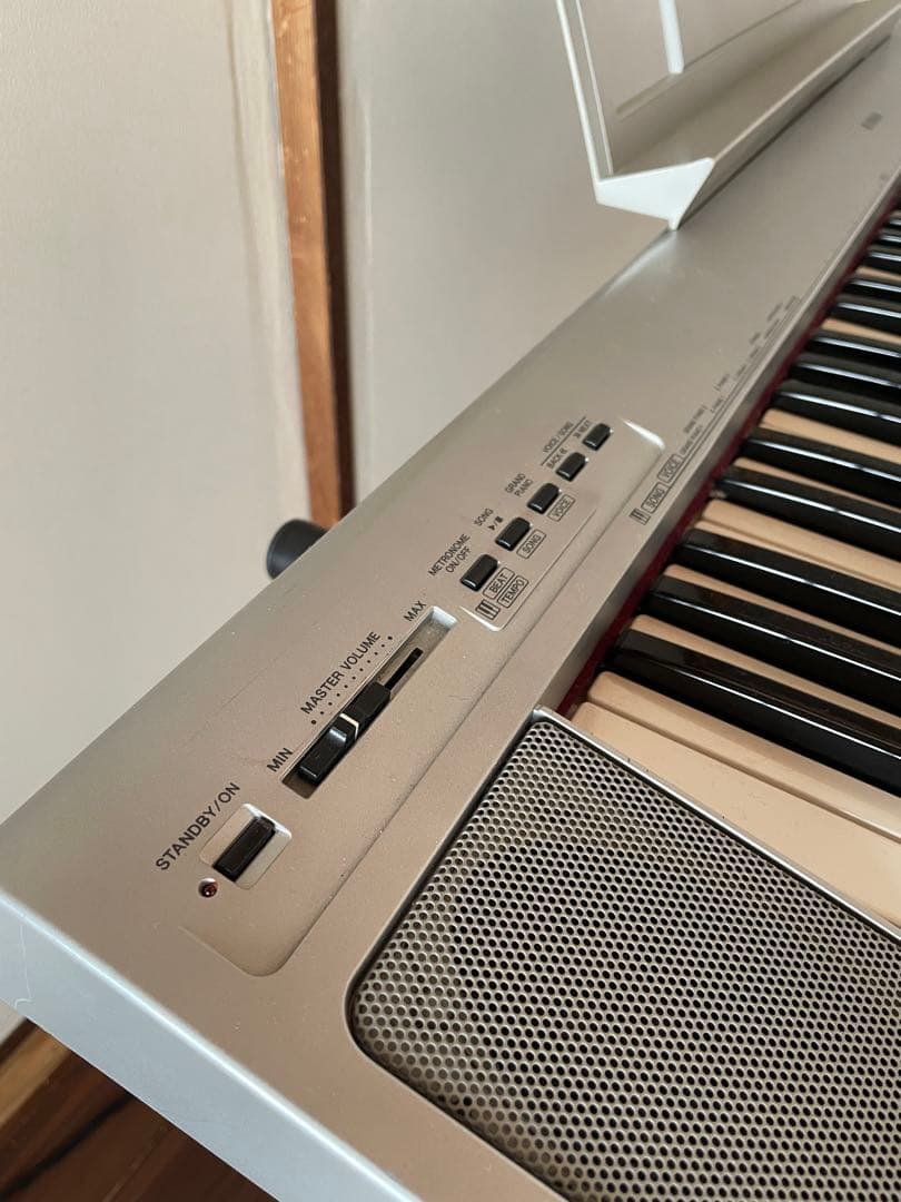 YAMAHA 電子ピアノPortable grand NP30