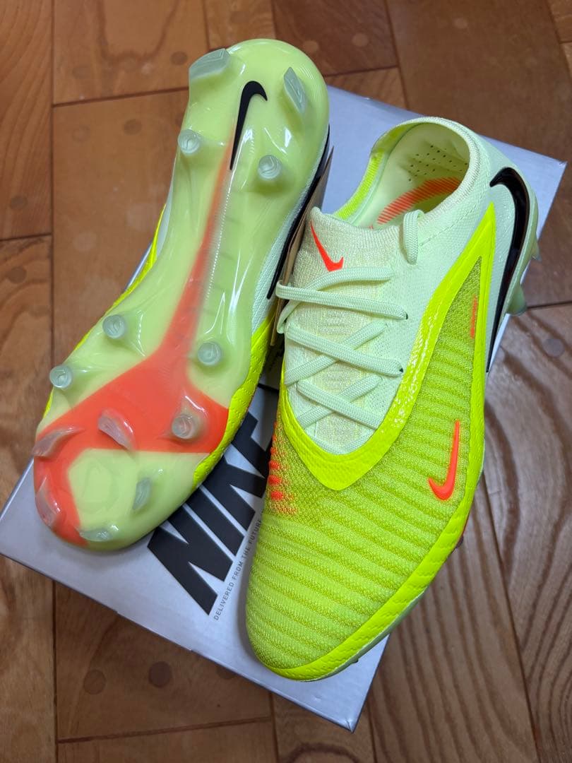 新品　限定　特価　ナイキ　ファントム 6 LOW エリート FG 27cm