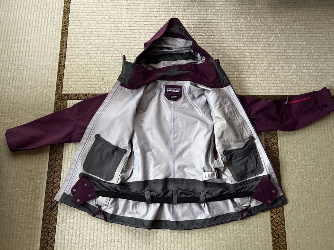 Patagonia（パタゴニア）の GORE-TEXスキーウェア上下セット