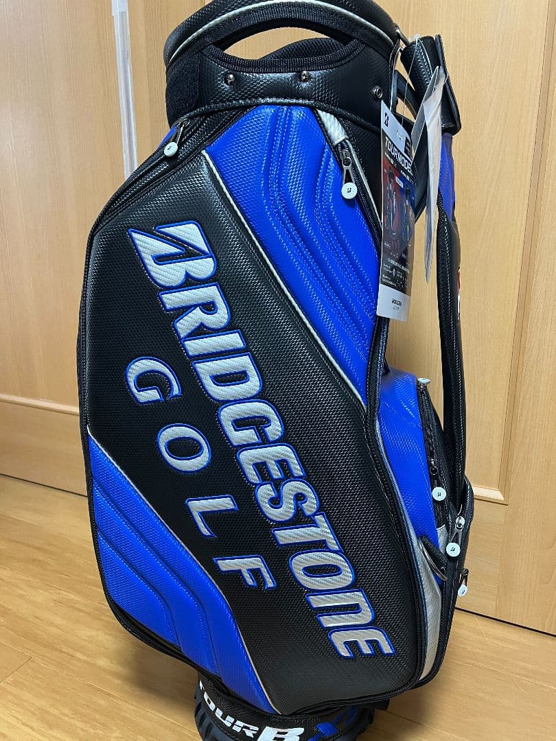 新品　ブリヂストン　ツアーBキャディバッグ　　　9.5型
