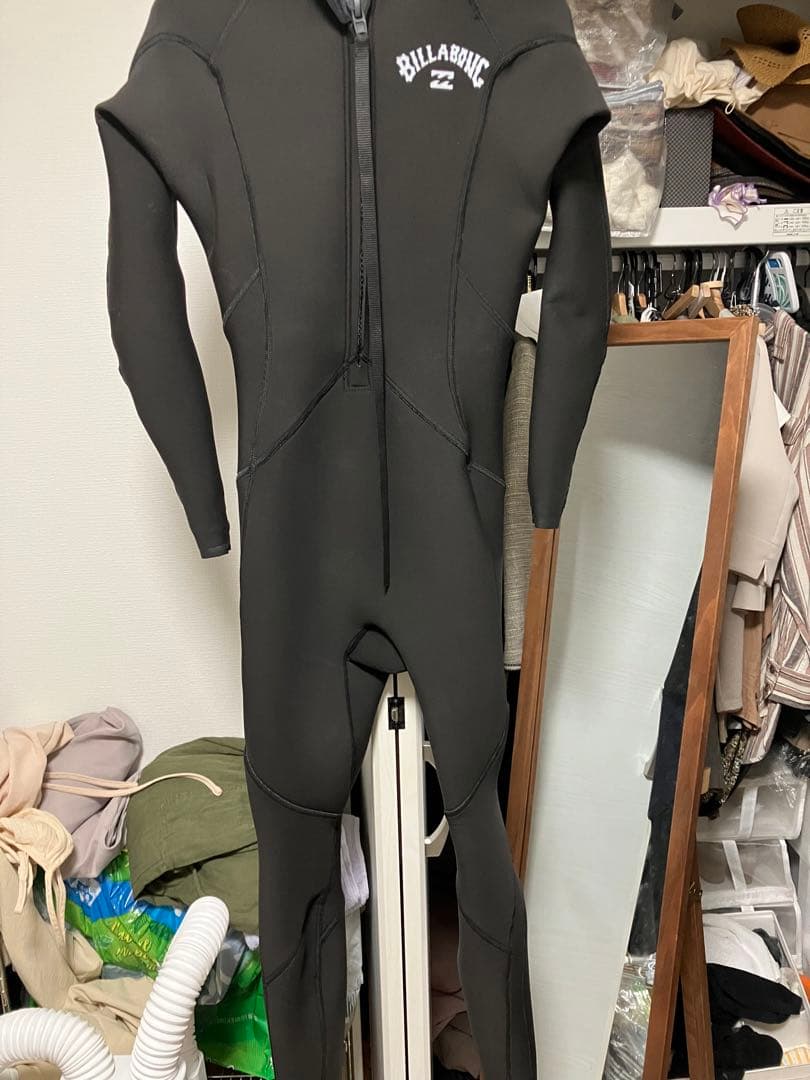 ビラボン　2022製Billabong ウェットスーツ 黒 3×2㎜　フルスーツ