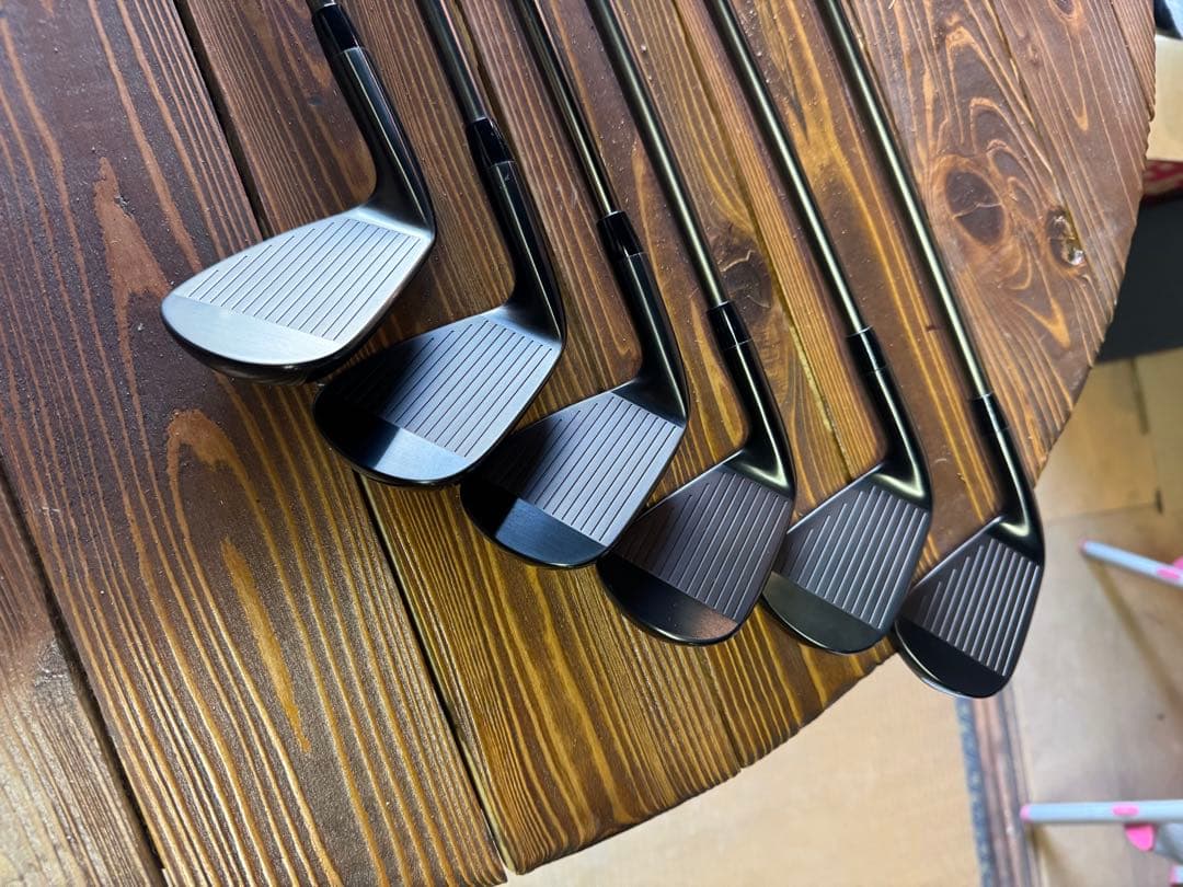 タイトリスト　T200ブラックアイアン6本セット　2023年