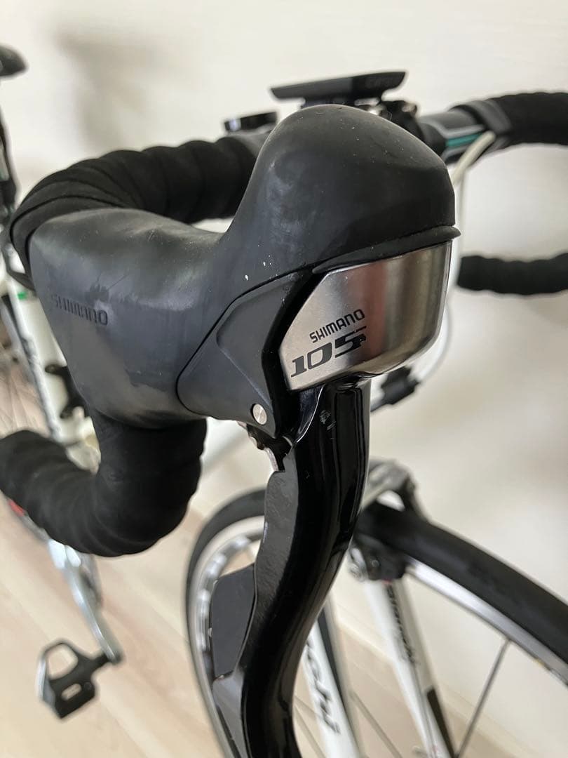 自転車ビアンキインテンソロードバイク