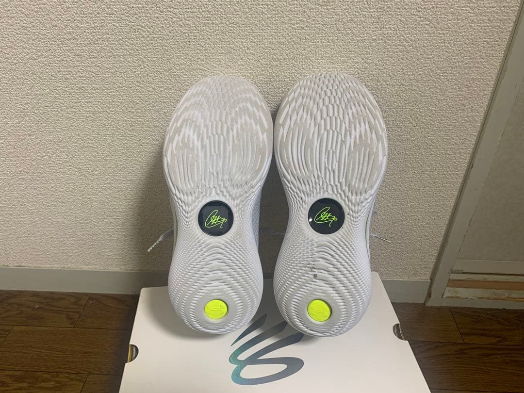 週末限定値下げ curry12 27㎝ アンダーアーマー カリー12 カリー