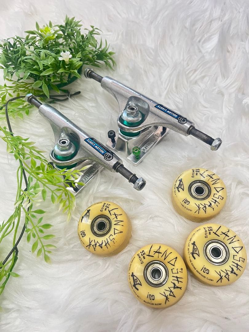 THUNDER LANDSHARKサンダー ホローライト トラック ウィール