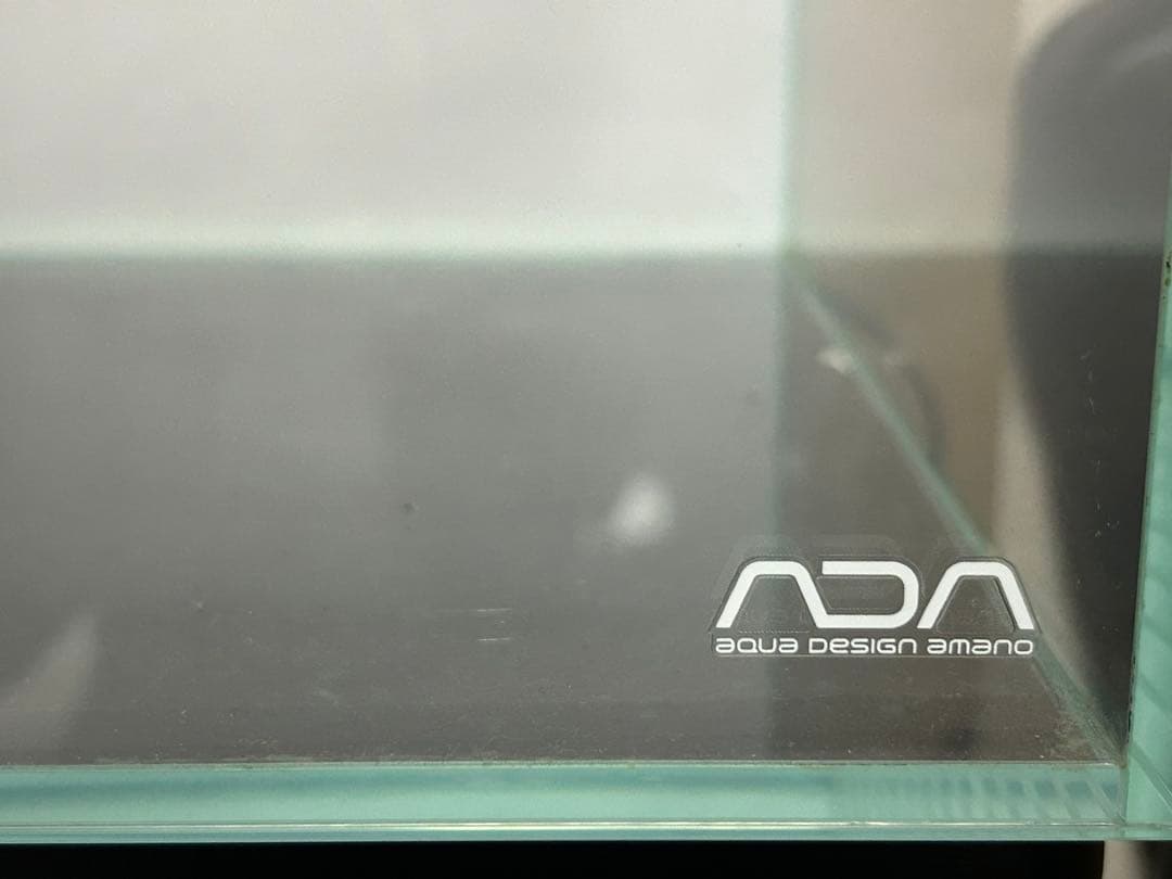 引取限定　ADA キューブガーデン60cmとライトスクリーン