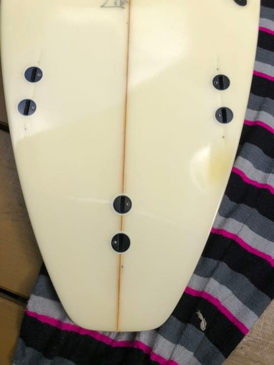 送料込み！サーフボード  6.2ft カバー付き