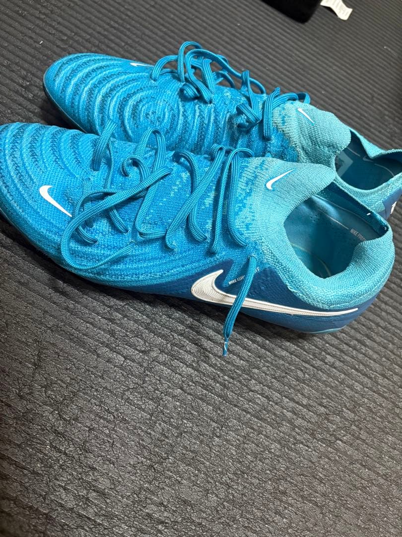 Nike フットボールシューズ 青