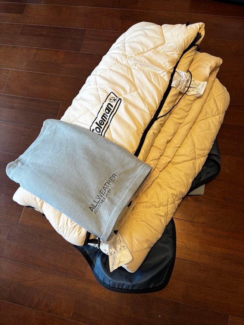 コールマン マルチレイヤースリーピングバッグ（デザートサンド）