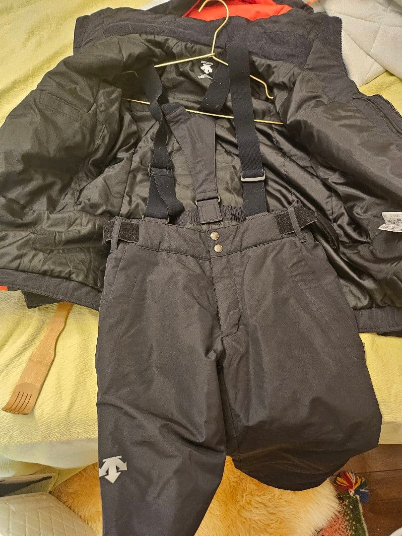 DESCENTE スキーウェア 黒/赤