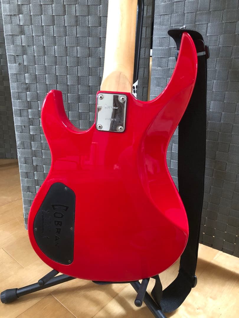 Cobran f-a1 楽器店メンテナンス済 ベースギター 赤