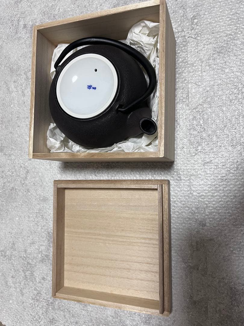 【新品未使用】橘吉 鉄瓶 雪の花