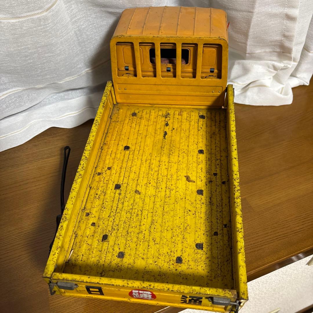 ブリキの車　ブリキのトラック　ブリキのおもちゃ　トヨエース　日通　日本通運