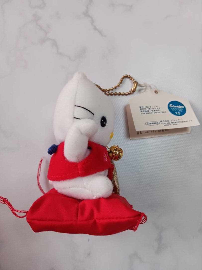 ハローキティ 招き猫風 ぬいぐるみ