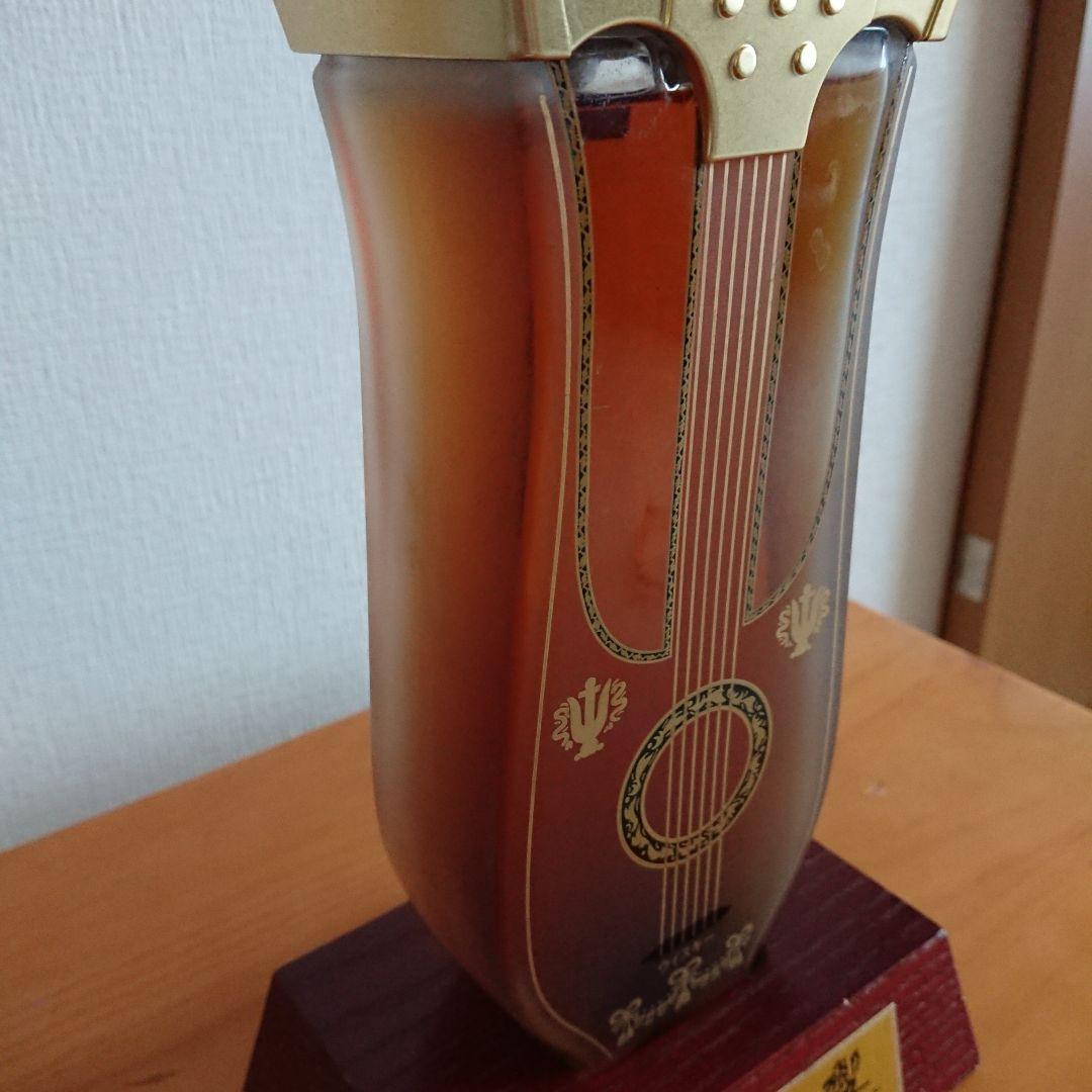 サントリー 響 リラギター型ボトル