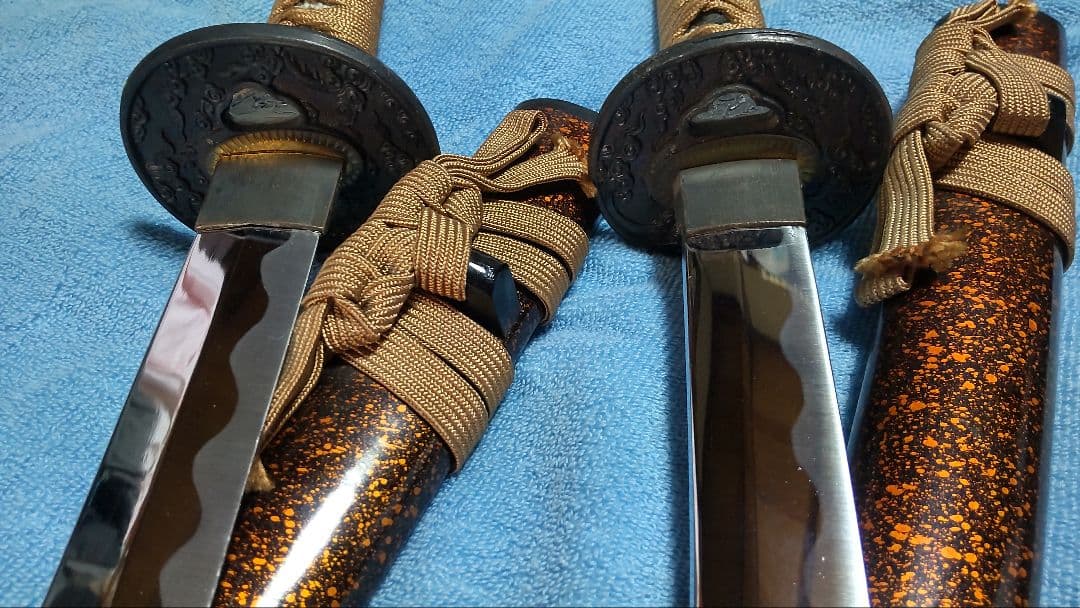 (模造刀}大刀、小刀と台座SET