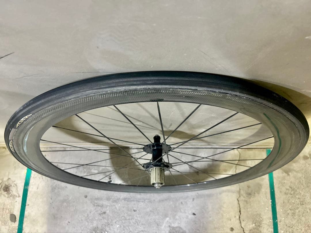 ◆台湾メーカー製の定価18万円程のカーボンホイール＆タイヤ後輪】重量1.07kg