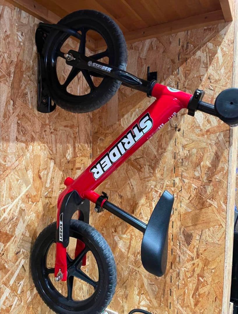E*i様 美品ストライダー12インチ レッド 赤色 スポーツモデル 日本正規品