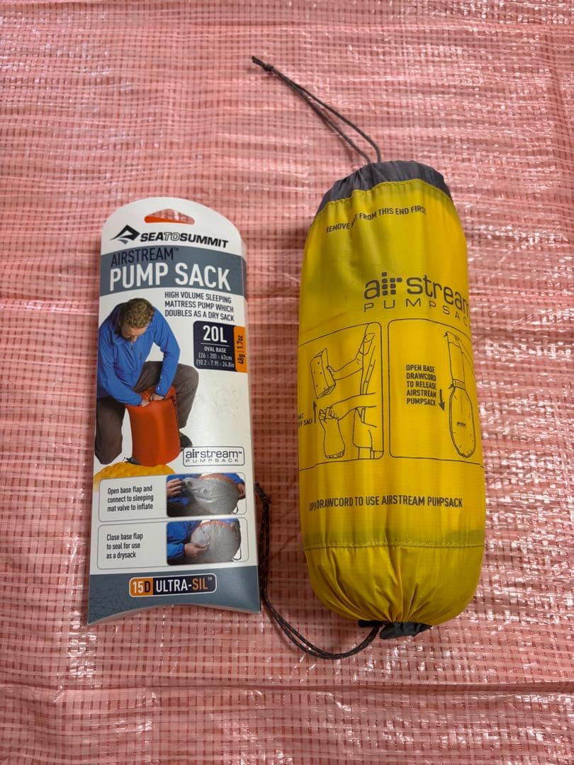 SEA TO SUMMITのウルトラライトマット　スモール