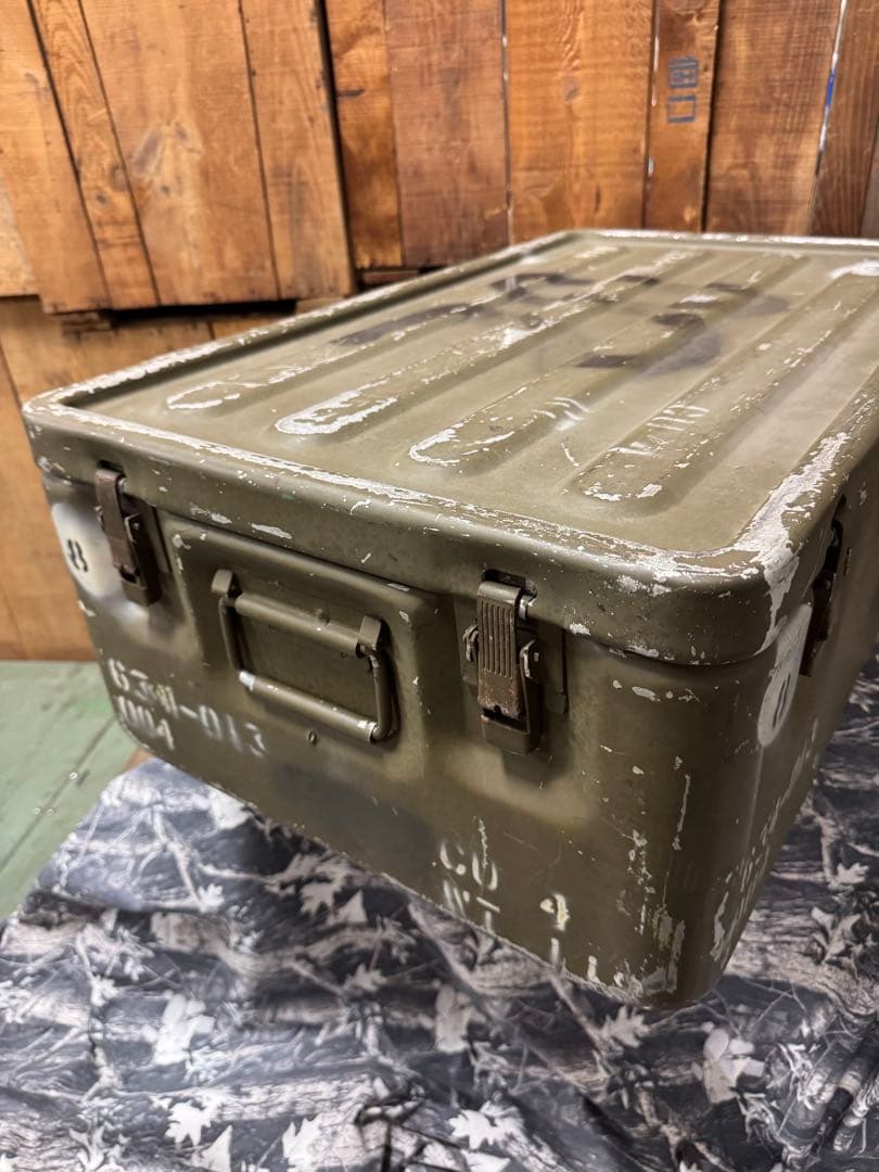 レアお宝品！Vintag！ミリタリー コンテナ 米軍 USA 弾薬庫　収納箱②