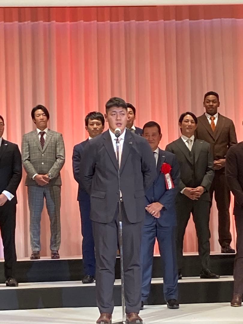 読売巨人軍激励会菅野サイン色紙、ティファニーグラス、GIANTS雑誌