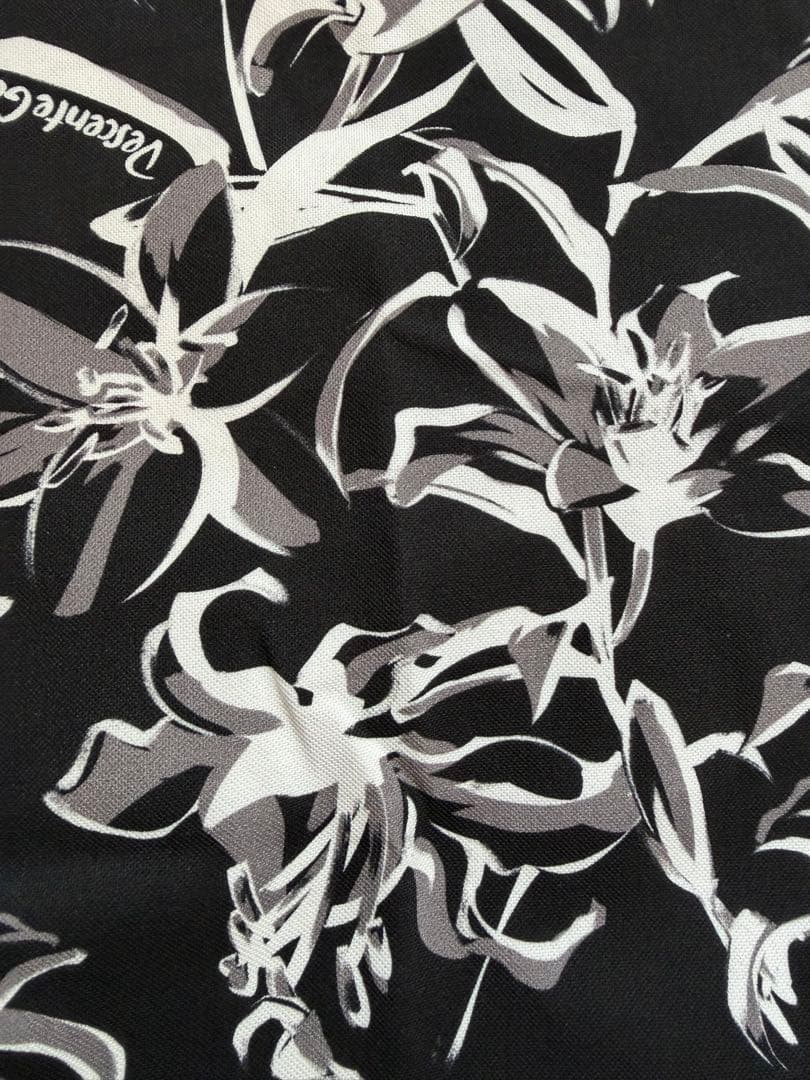 【極美品/定価約2万】デサントゴルフ レディース モックネックシャツリリー柄 S