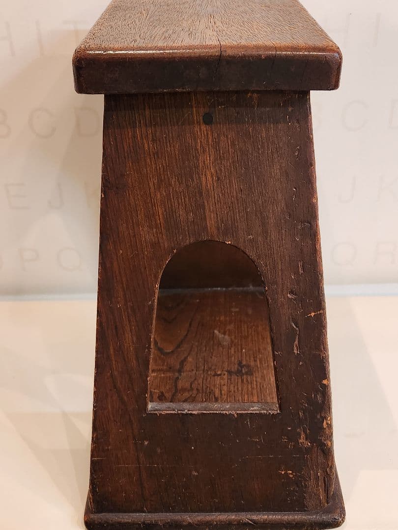 朝鮮　李朝　中国　木製小さな踏み台　肘掛　花台　スツール　古民具　骨董　送料込み