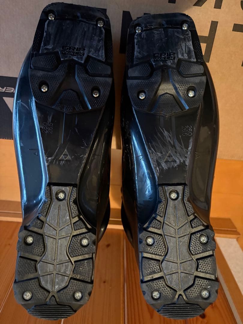 フィッシャー　スキーブーツ　CURV MV 110 ブラック　26.5センチ箱付