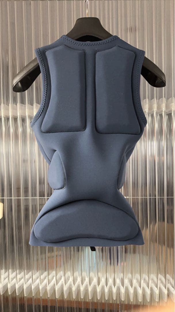 ウェットスーツ　インパクトベスト　MLサイズ