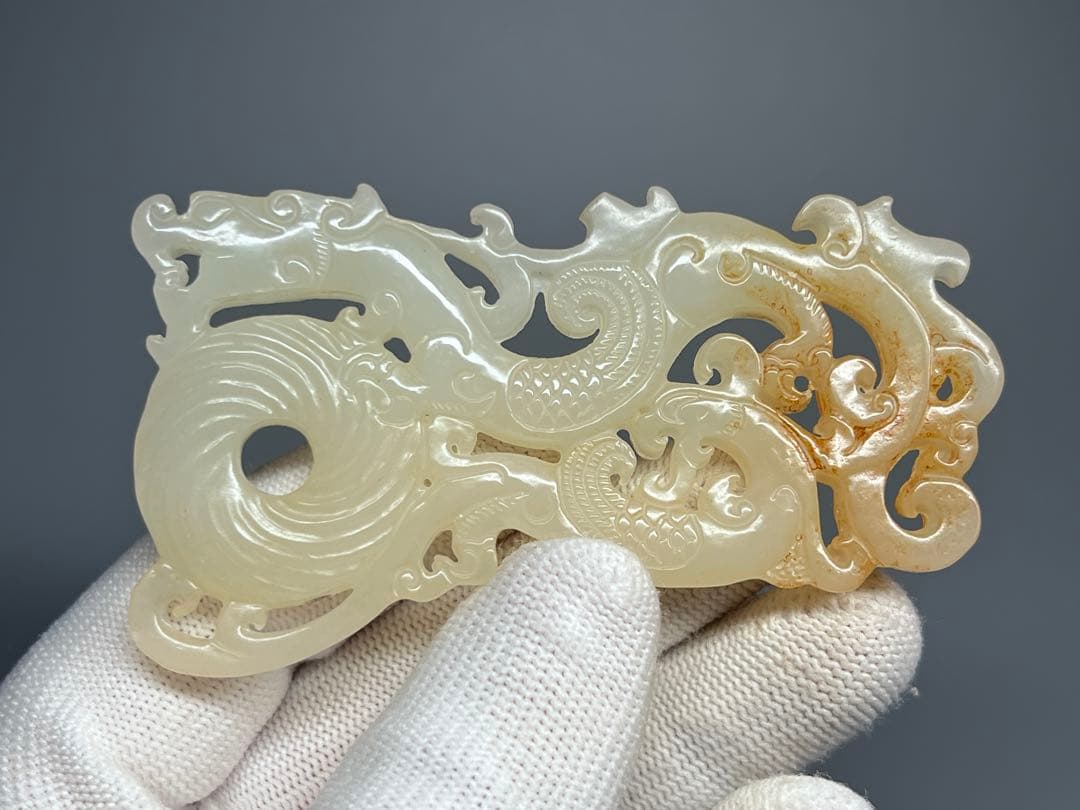 中国古美術　本物和田玉　根付　玉璧　龍鳳紋　旧蔵　コレクション　透かし彫り