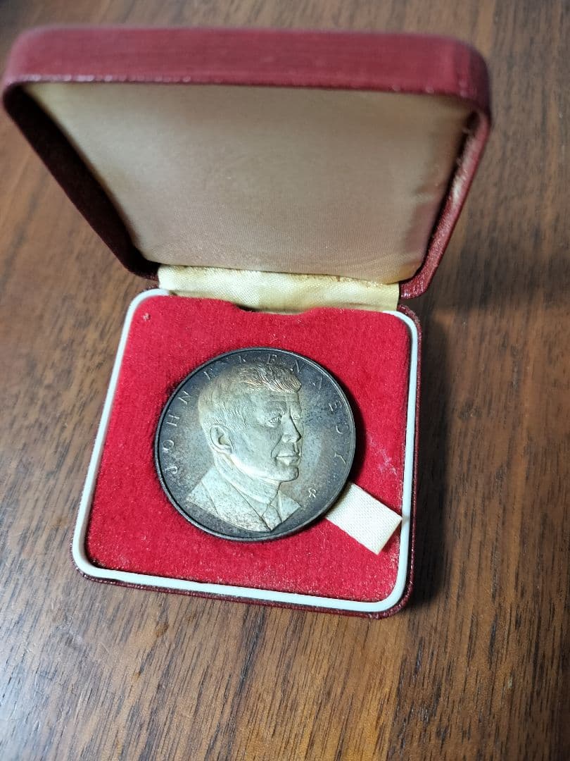 フランクリンミント ジョン F ケネディ プルーフ 銀貨 ? メダル？ ケース入