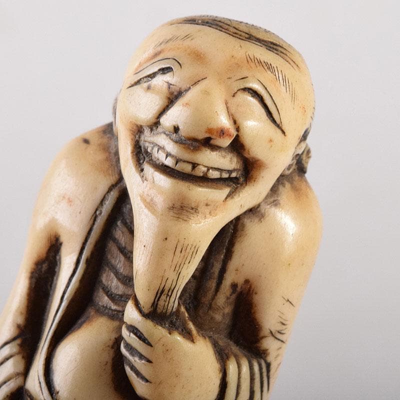 時代提げ物　獣骨製　翁　人物　根付　V　6915