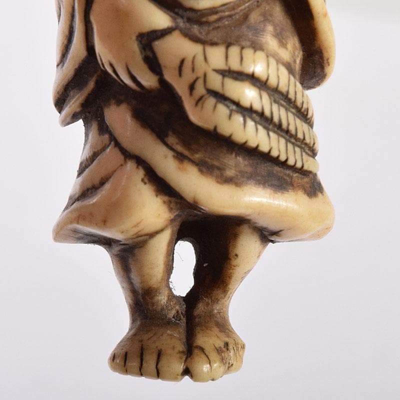 時代提げ物　獣骨製　翁　人物　根付　V　6915