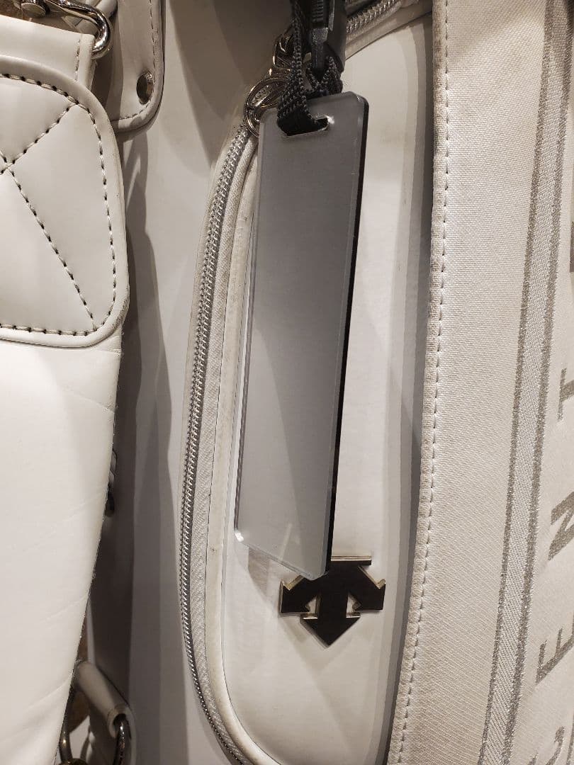 DESCENTE ホワイト キャディバッグ