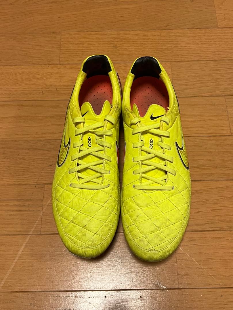 Nike ティエンポ　レジェンド