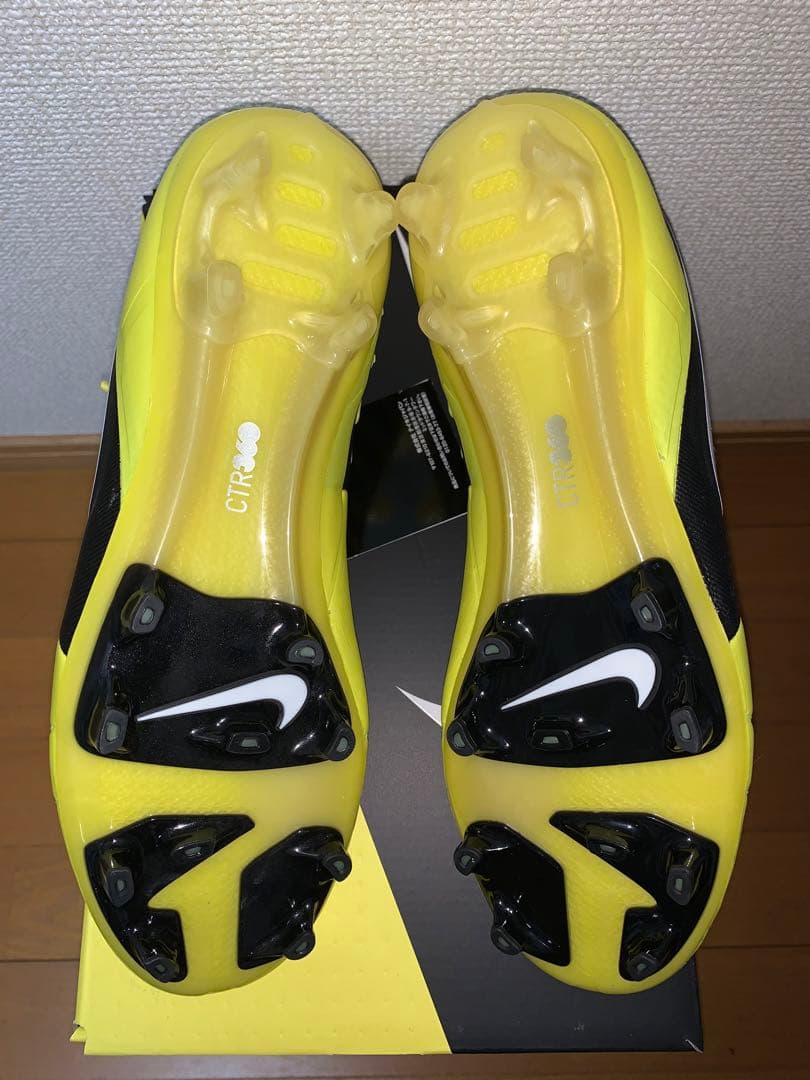 ナイキ　CTR360 マエストリ FG 27cm