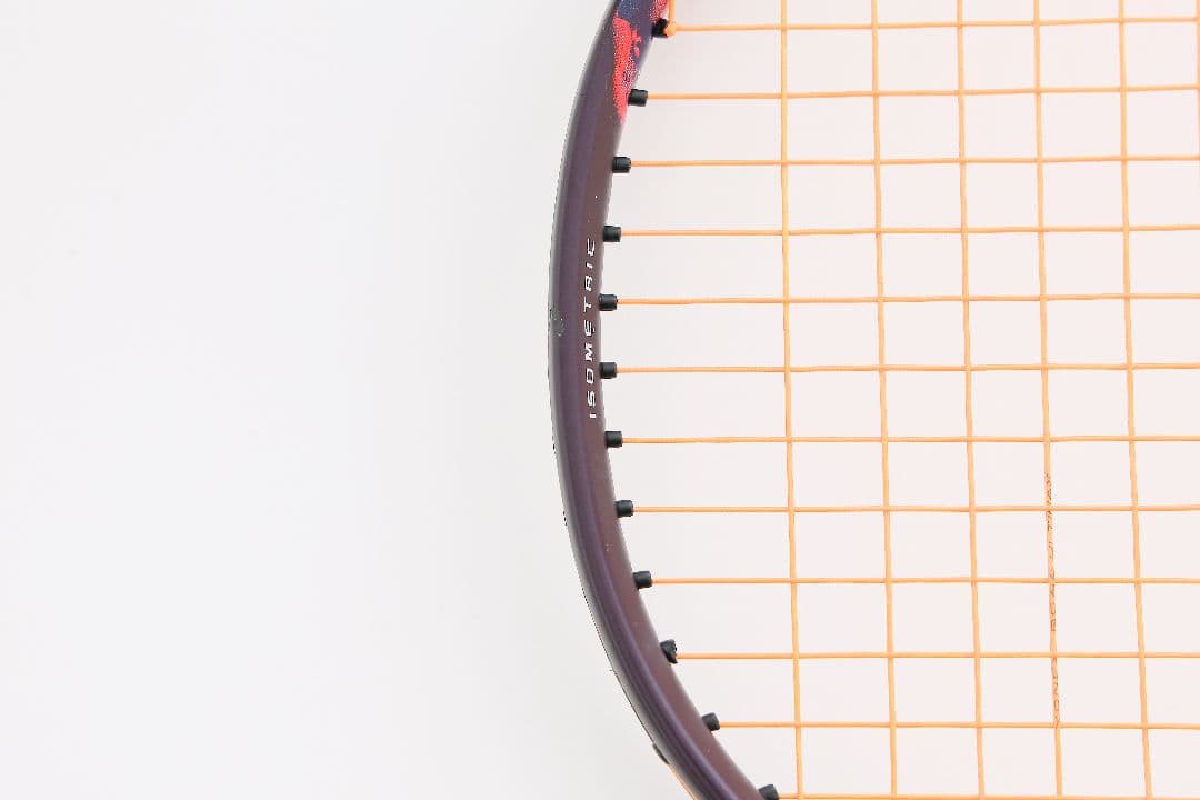 YONEX ナノフレア700 PRO 4UG5 フレーム上部に小傷あり 保証書付