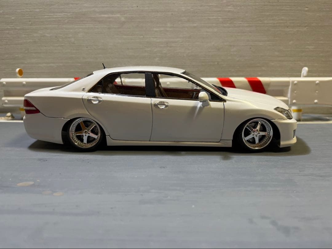 クラウン　プラモデル完成品