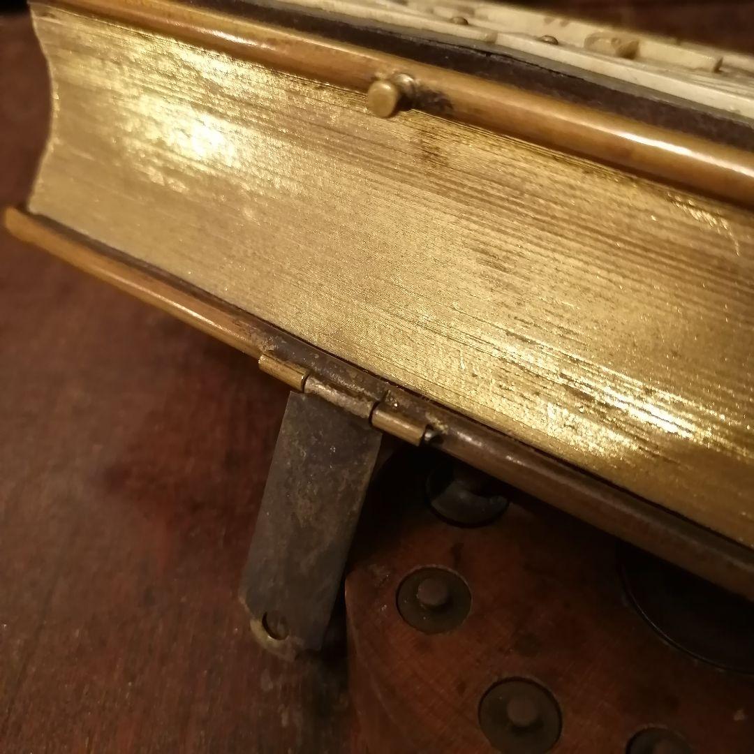 アンティーク 素敵な装丁の小さな祈祷書 ベルベット 十字架☆クロス 聖書☆洋書