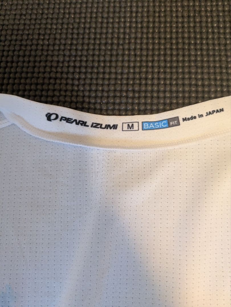 パールイズミ　イグナイト ベーシック ジャージMサイズ