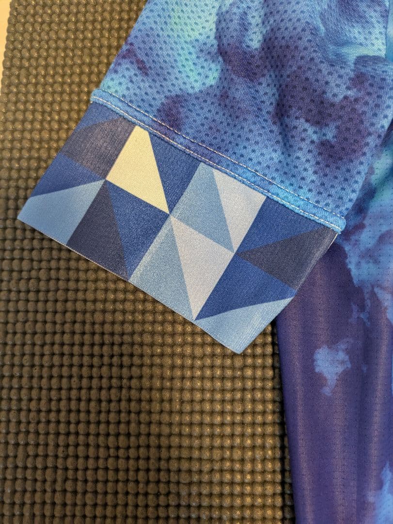 パールイズミ　イグナイト ベーシック ジャージMサイズ