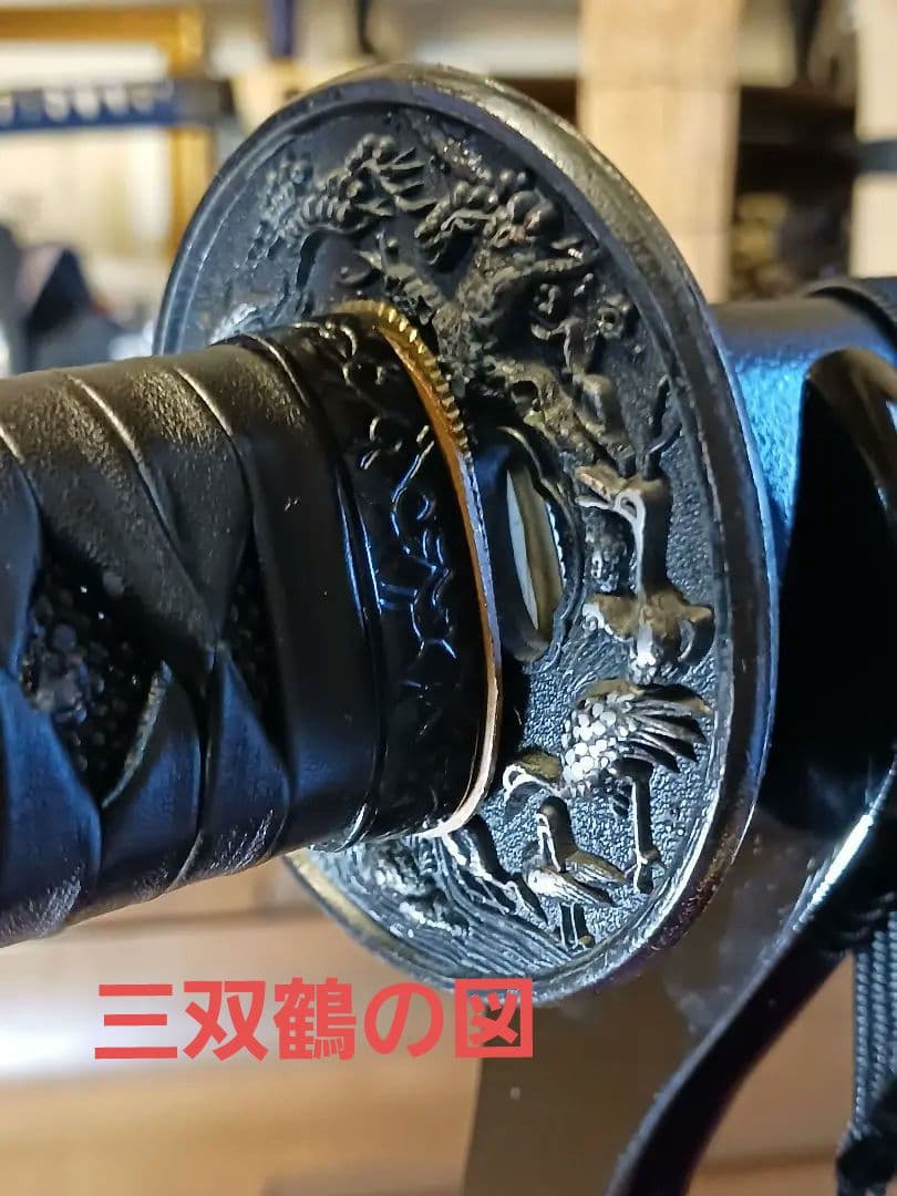 居合刀脇差し、肥後拵え　本木、 黒サメ、柄巻き.黒合皮革、 箱互の目直刃二重刃文