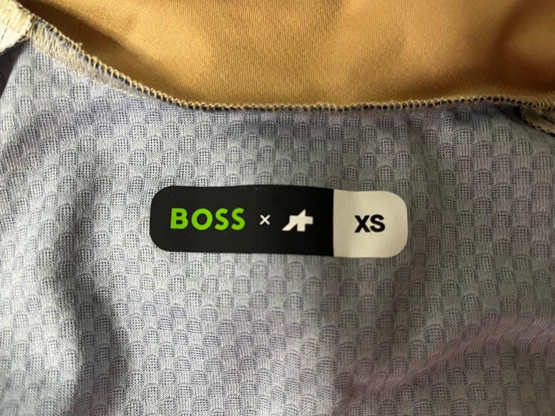 assos x BOSS 限定ジャージ