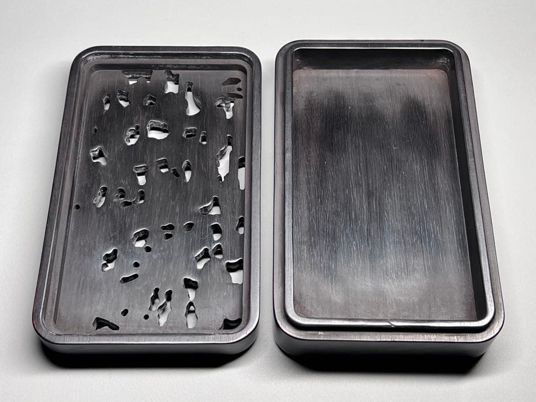 木製　小物入れ　香炉？　硯箱　巻雲龍紋　透彫　極細工　文房具　中国美術　唐木黑檀