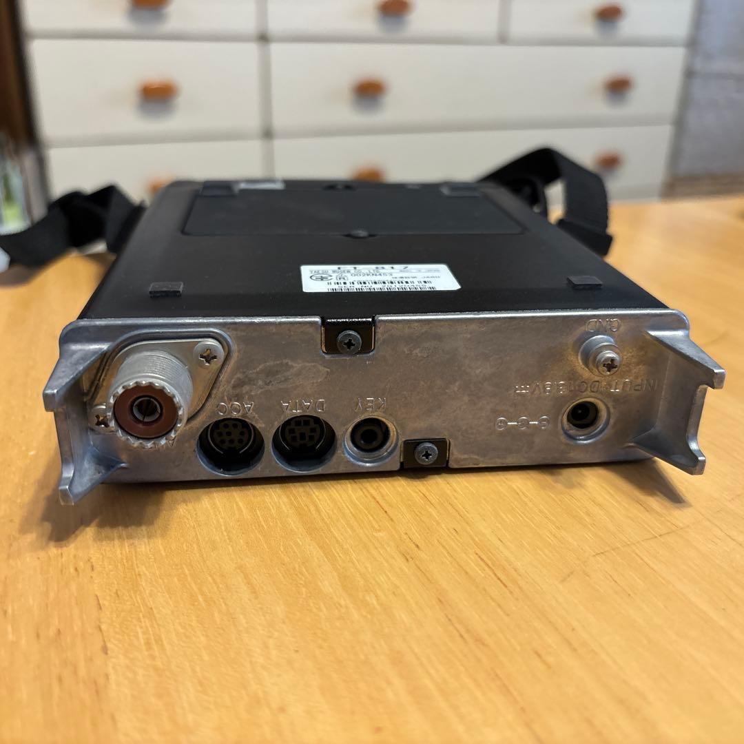 YAESU FT-817 アマチュア無線機