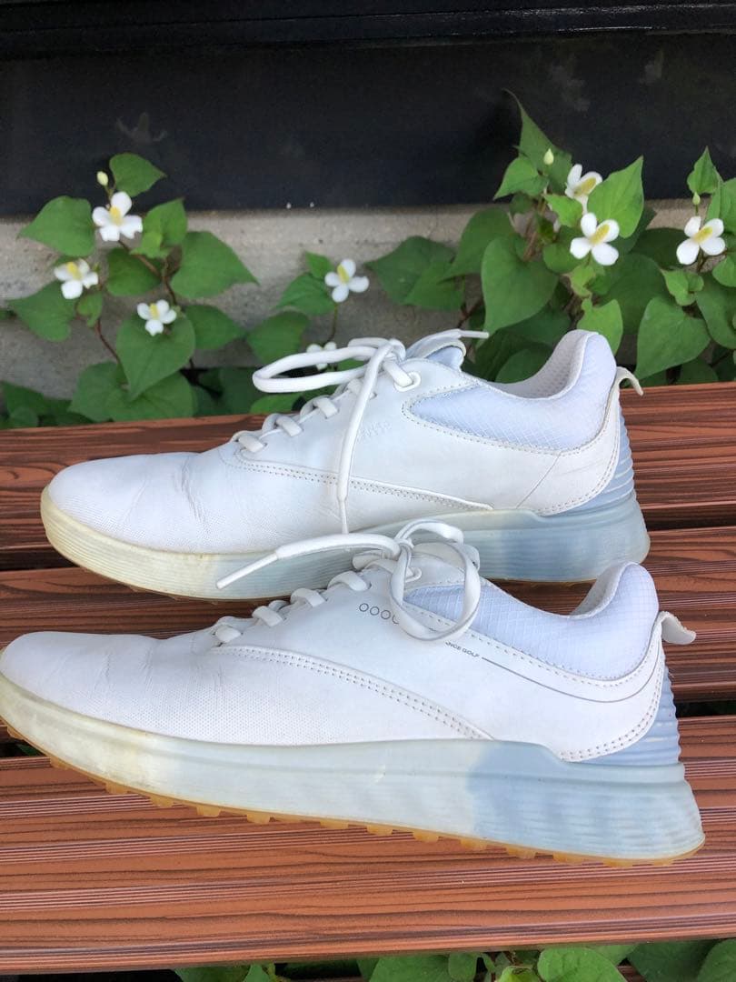 340番 美品 ecco ゴルフシューズ 37 23.5cm スパイクレス